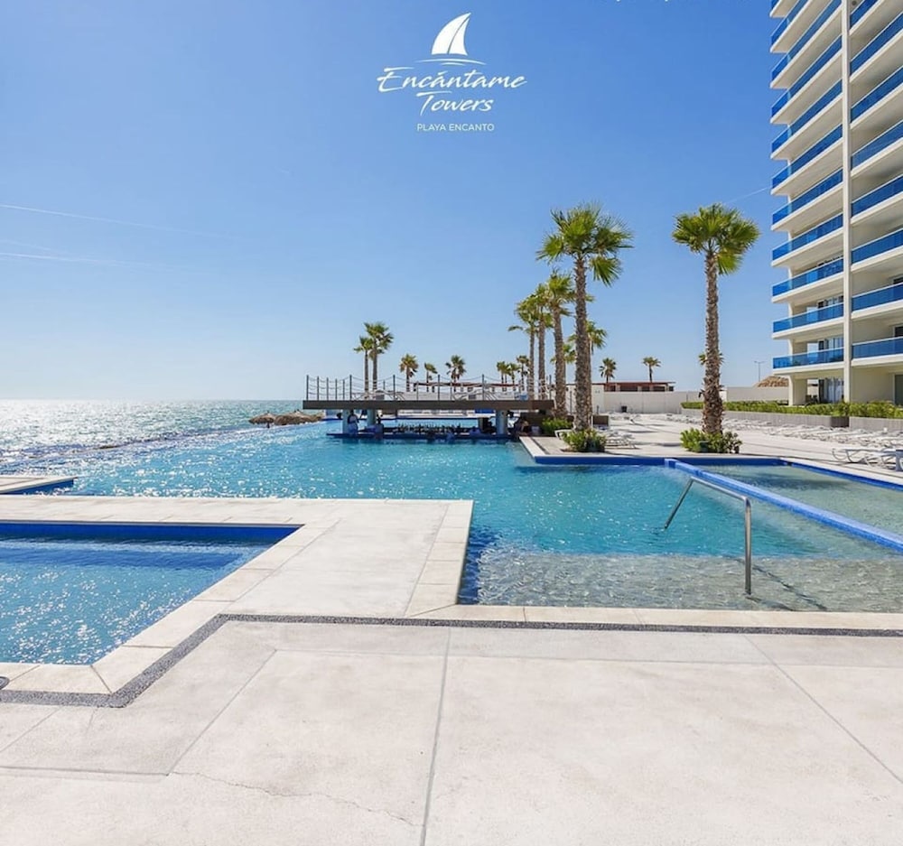 Beachy Condo - 2BR 2B