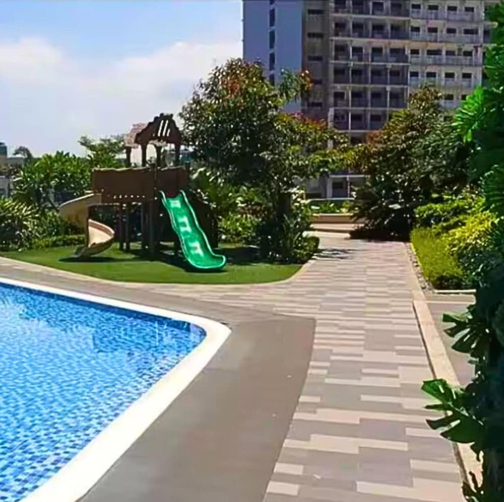 Rent Xpress Online Heart of Makati