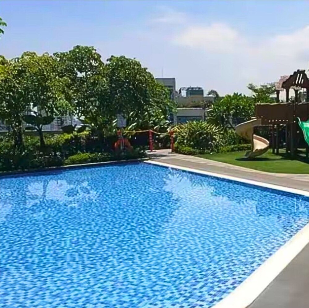 Rent Xpress Online Heart of Makati