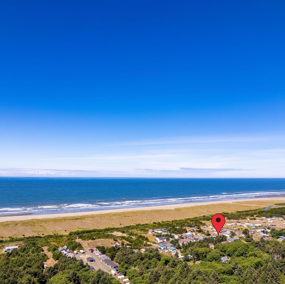 Surf Watch House in Copalis Beach