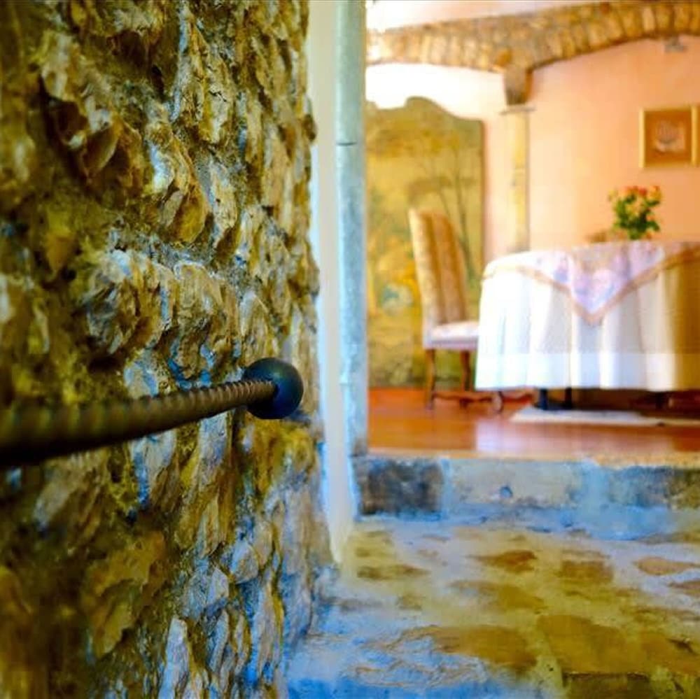Sermoneta Historic Stone Village House With Pool in a Medieval Hill Town Close to Rome and Naples photo 2