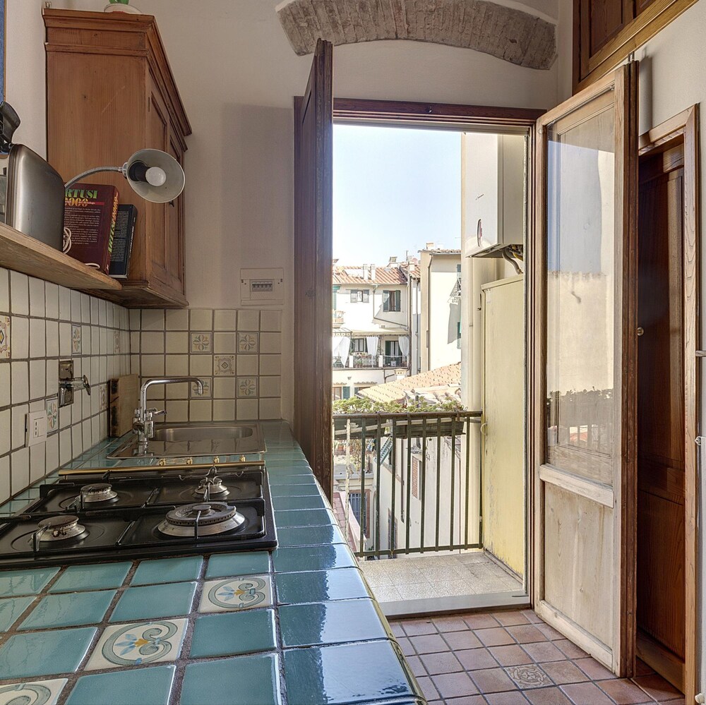 Mezzo 24 in Firenze With 2 Bedrooms and 1 Bathrooms