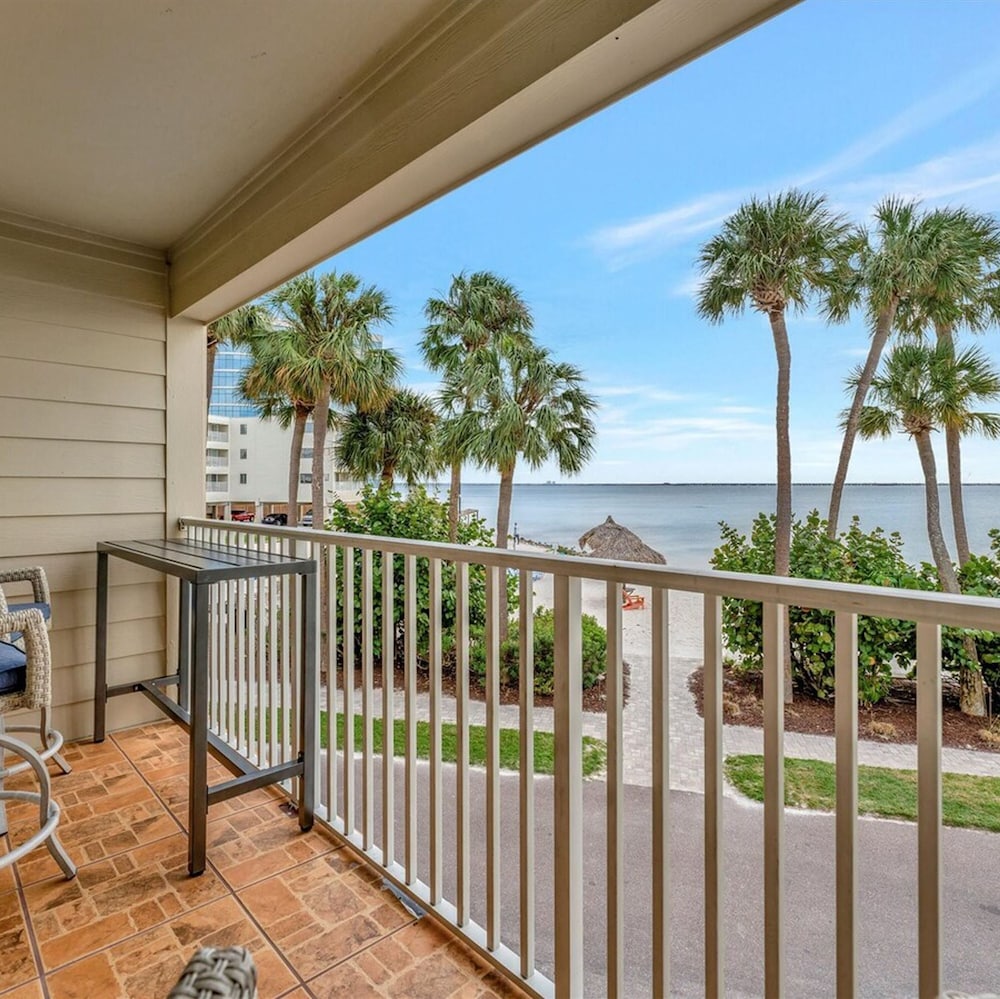 Oceans Pointe Nantucket Inspired Condo on the bay view 4