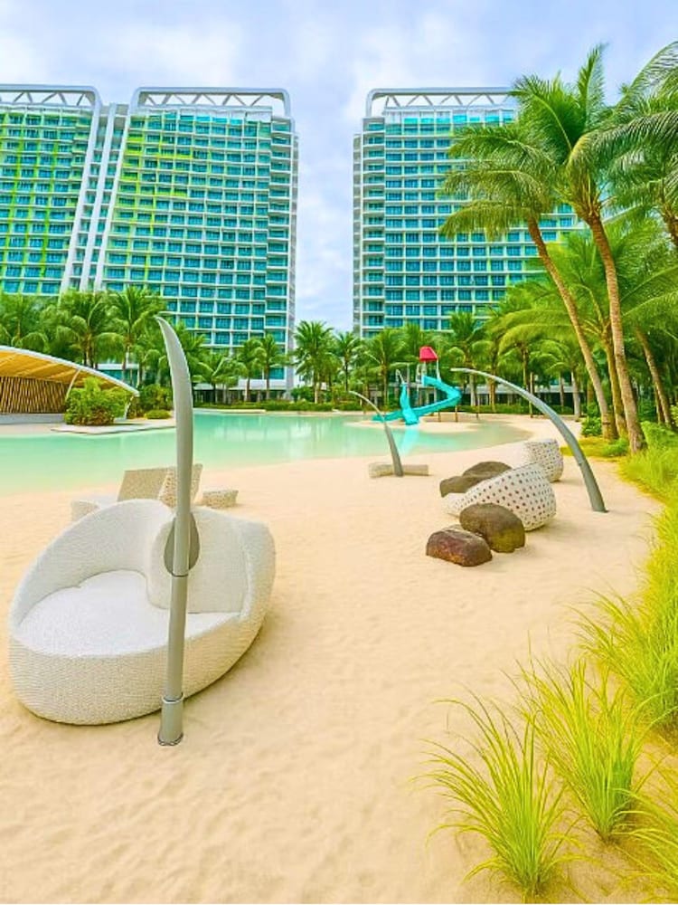 Value Yourself Luxury Beach Near Airport