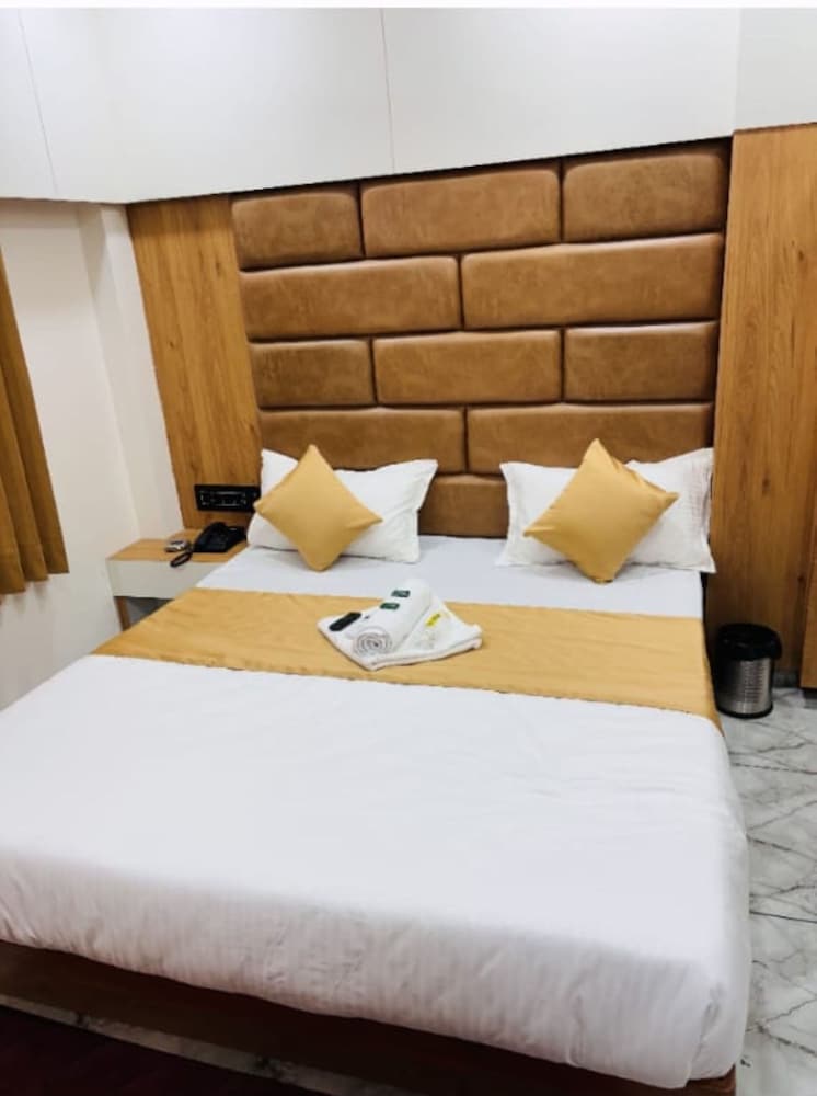 The Azone Hotel
