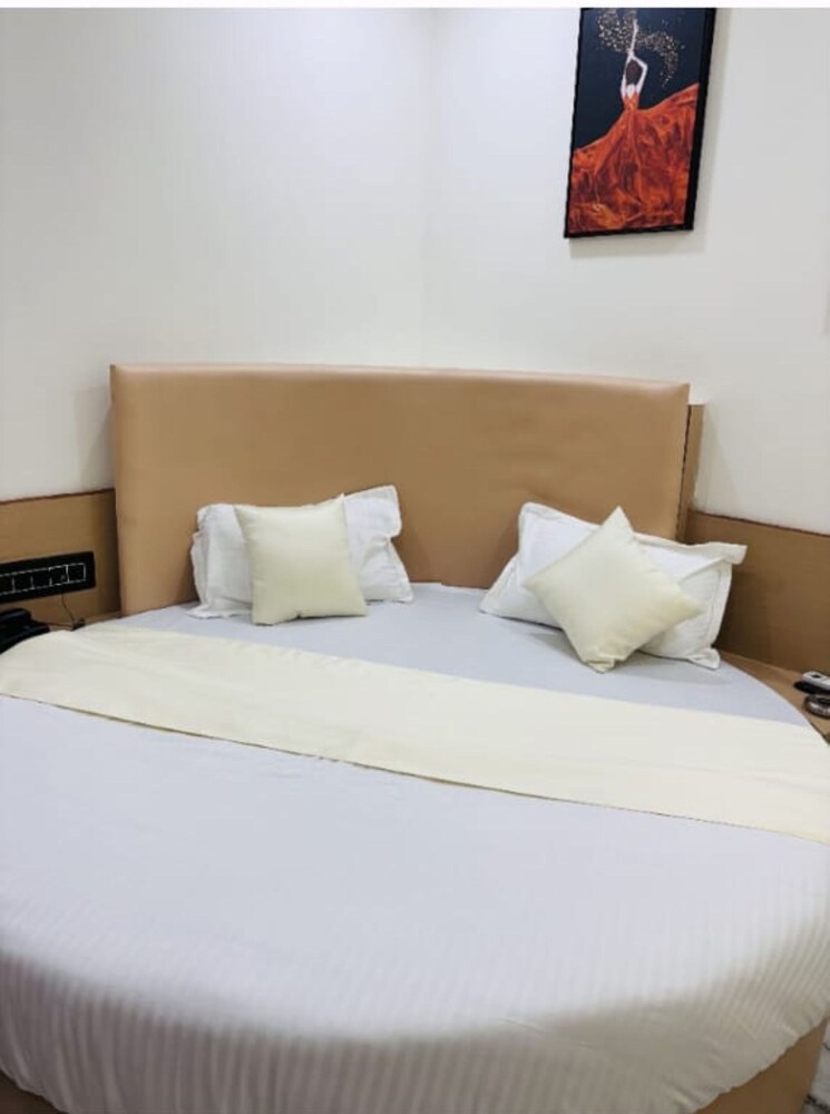 The Azone Hotel