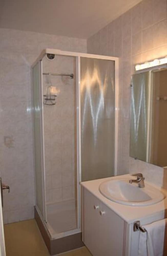 Photo 38