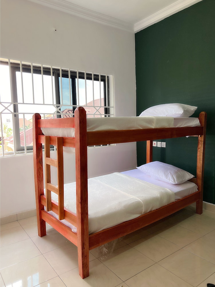 Serene Hostel  Accra view 4