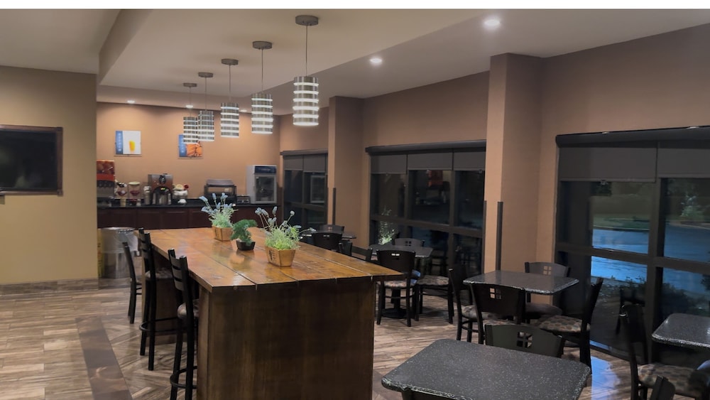 CASINO INN & SUITES TUNICA RESORTS