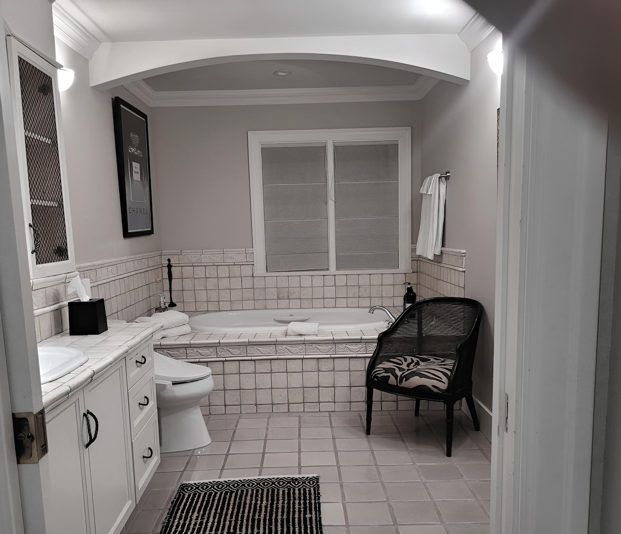 Suite Smart West Van - Property Image 13