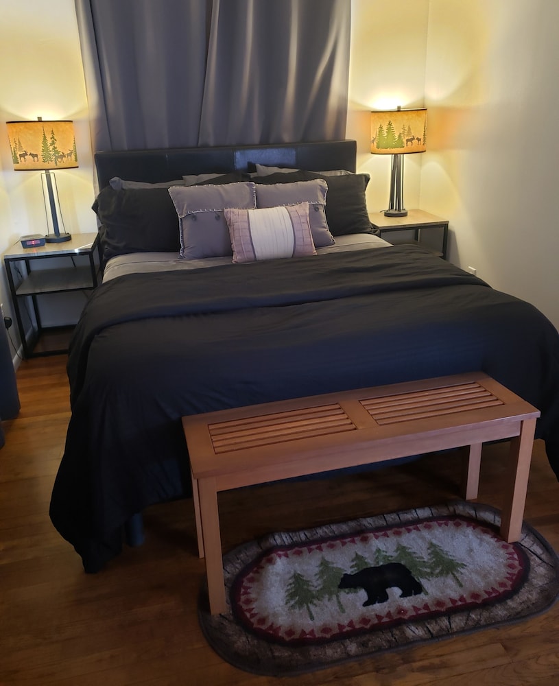 Chewelah Motel and RV Park