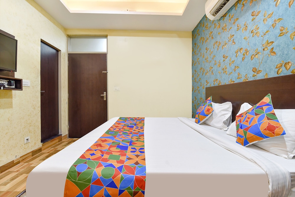 Jaipur Vacations - Fabexpress Krishna Pride - Property Image 10