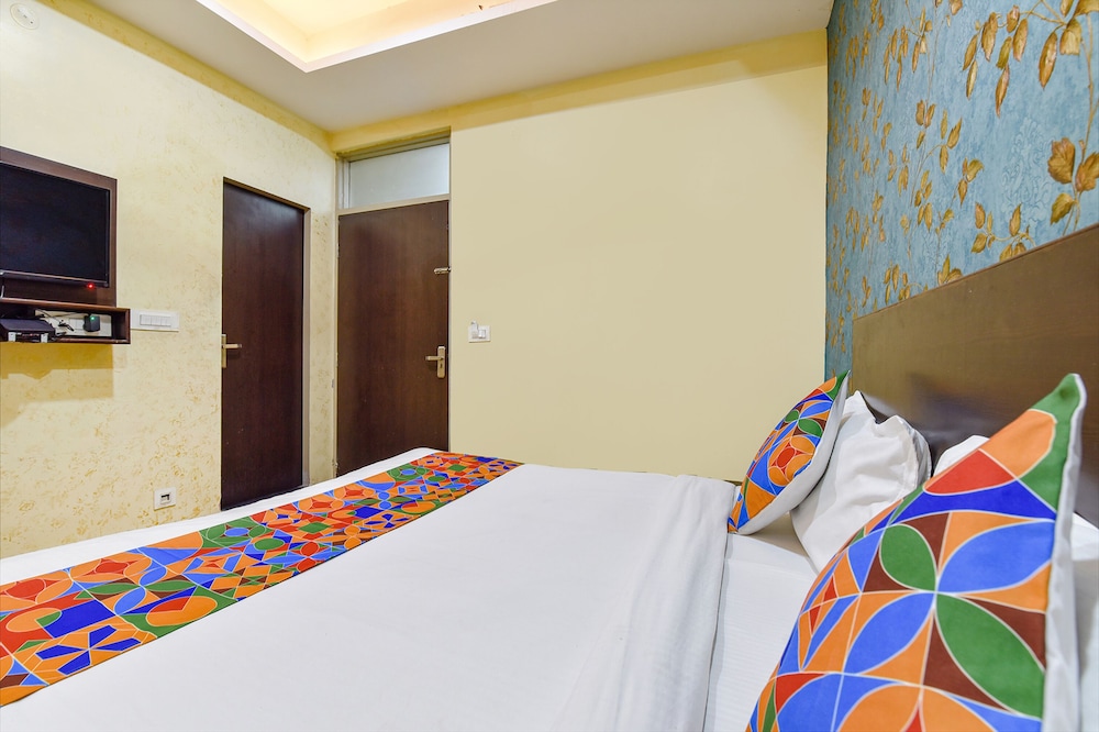 Jaipur Vacations - Fabexpress Krishna Pride - Property Image 6