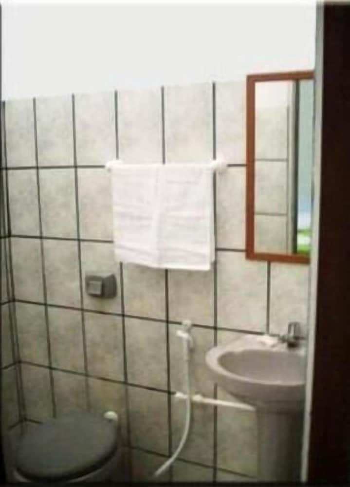 POUSADA ÁGUA DE COCO