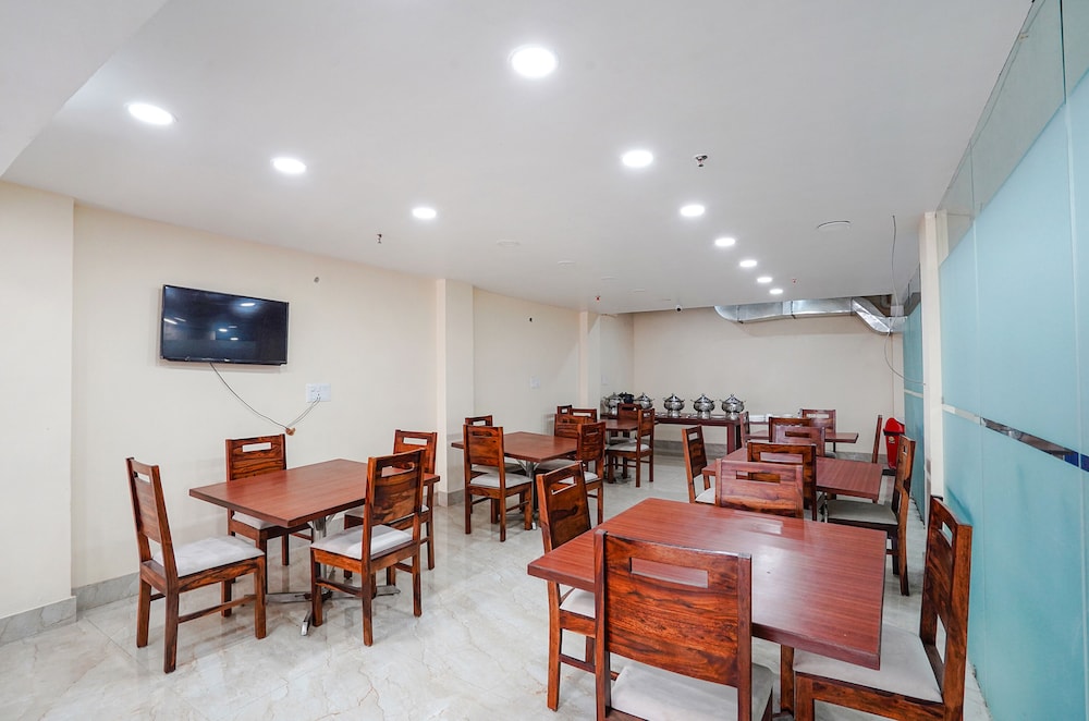 Food & Beverage