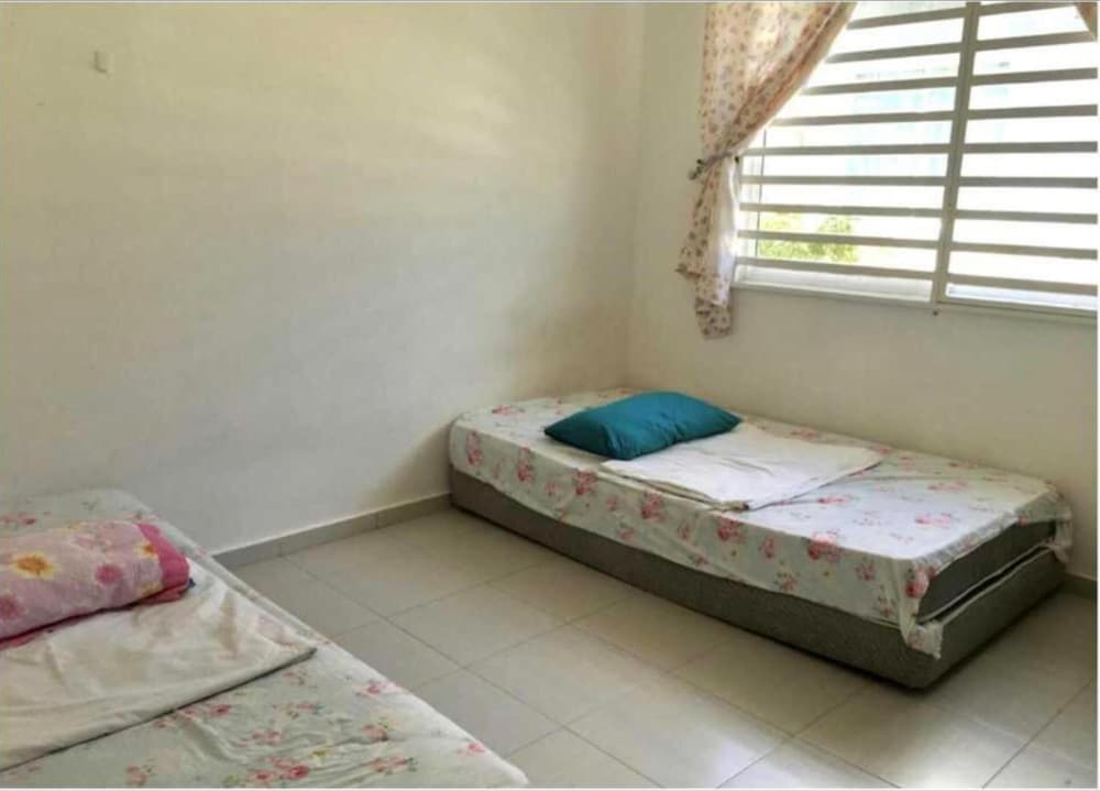 OYO Home 90977 AzZinki Homestay photo 8