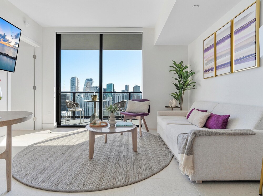 Miami Vacation rentals -Downtown Natiivo