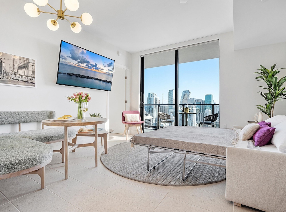 Miami Vacation rentals -Downtown Natiivo