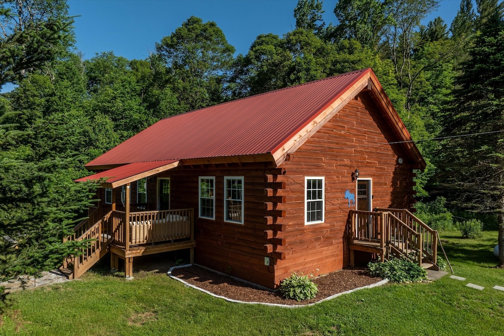 Lincoln Cabin 3 Bedroom Cabin
