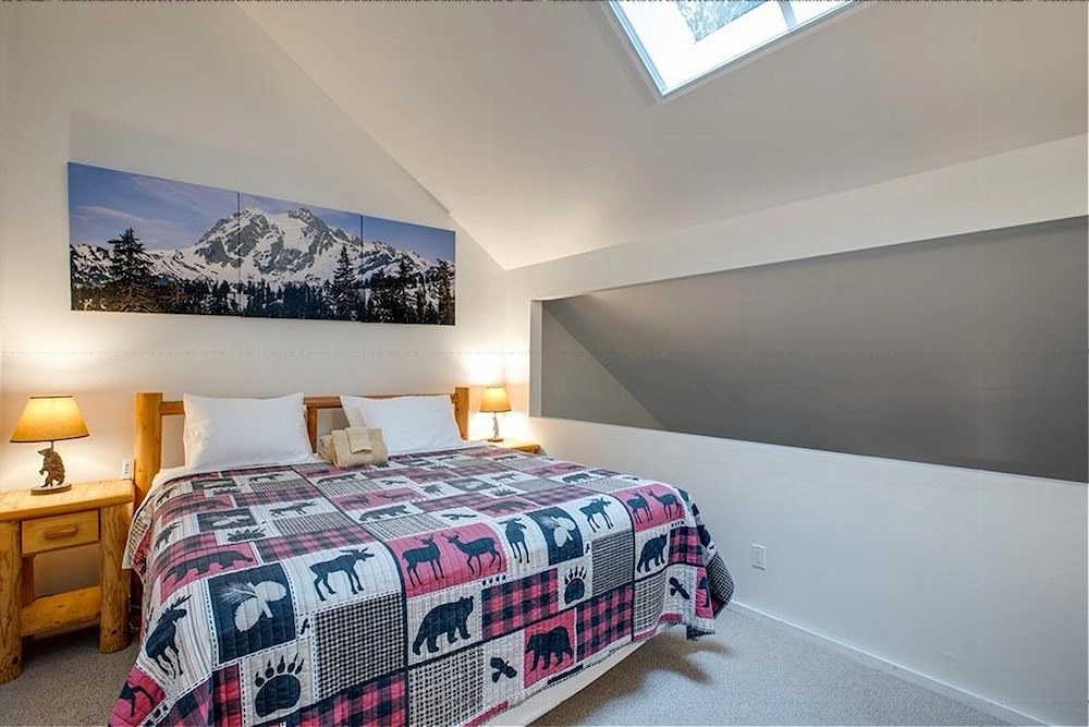 Snowater Condo 06 With Great Resort Amenities