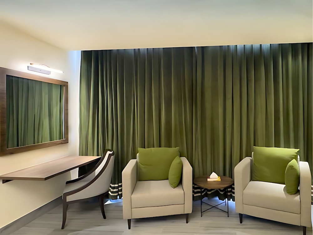 Executive Grand Royal