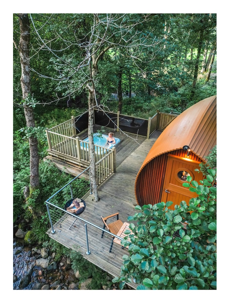RiverBeds Lodges with Hot Tubs
