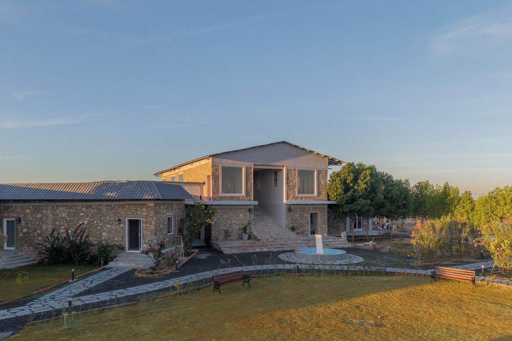 juSta Luxe Highpoint Jawai