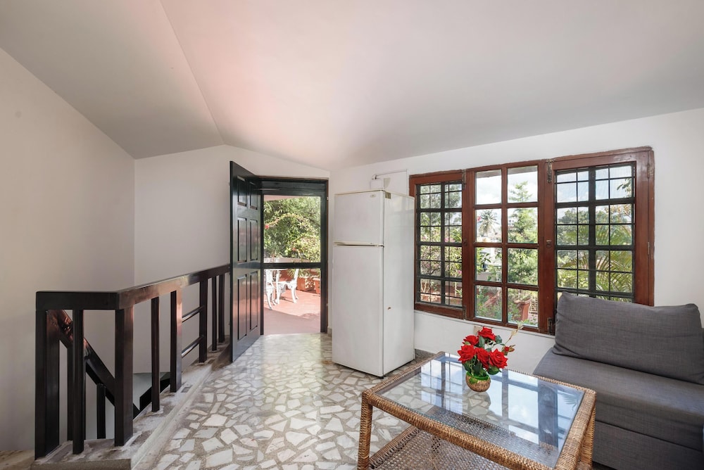 Casa Bianca by Red Olivenr Taj MG Roadpvt Garden