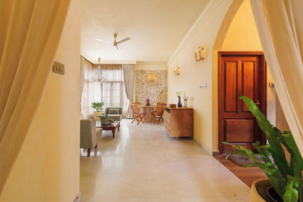 Westend Apartment by Redolive Racecourse Rd 3bhk