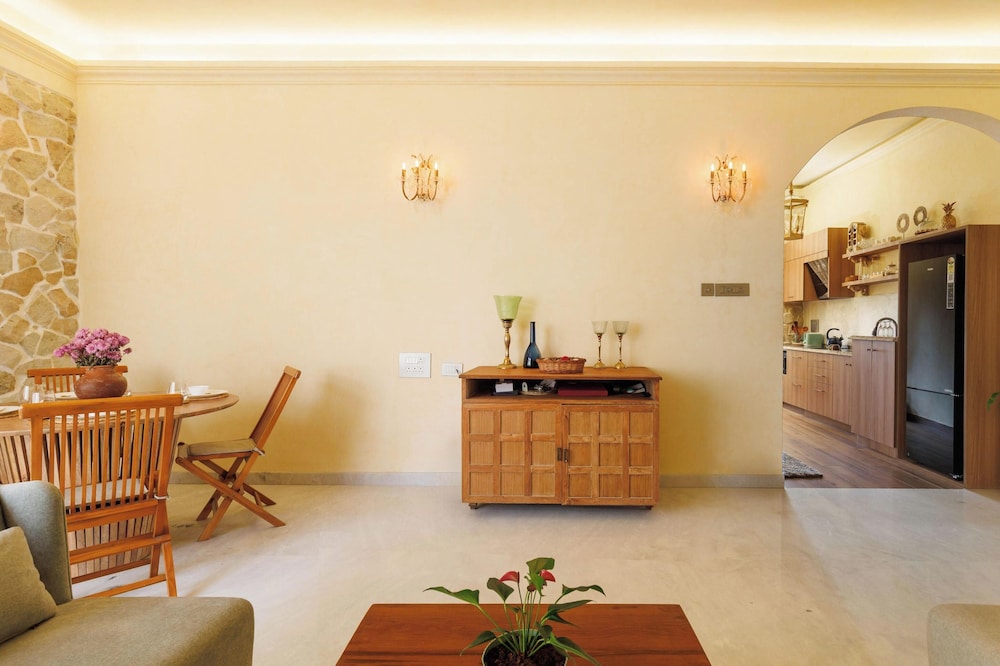 Westend Apartment by Redolive Racecourse Rd 3bhk