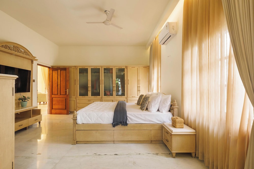 Westend Apartment by Redolive Racecourse Rd 3bhk