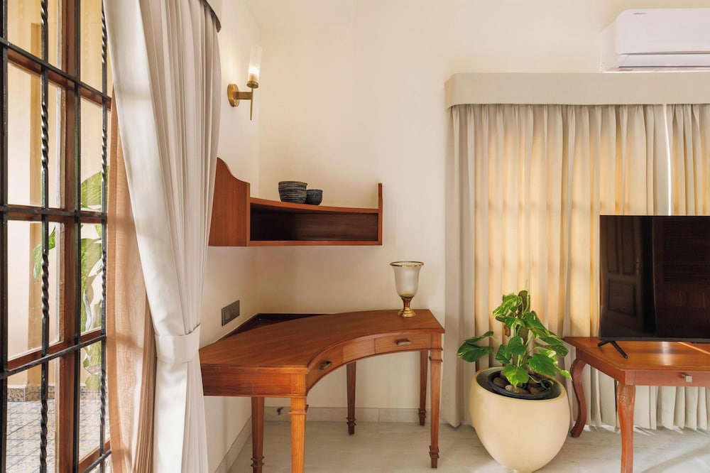Westend Apartment by Redolive Racecourse Rd 3bhk
