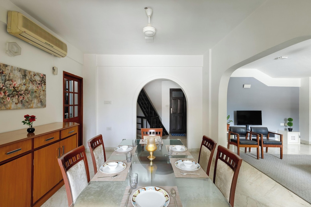 Casa Bianca by Red Olivenr Taj MG Roadpvt Garden