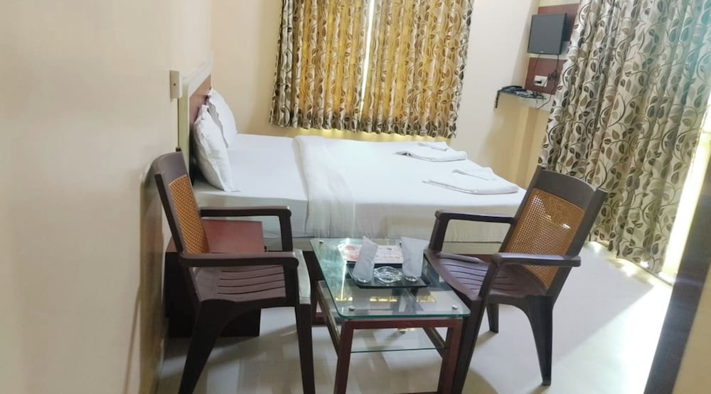 Hotel Golden W Puri