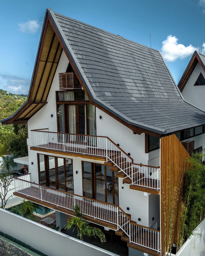 Treetop Villas