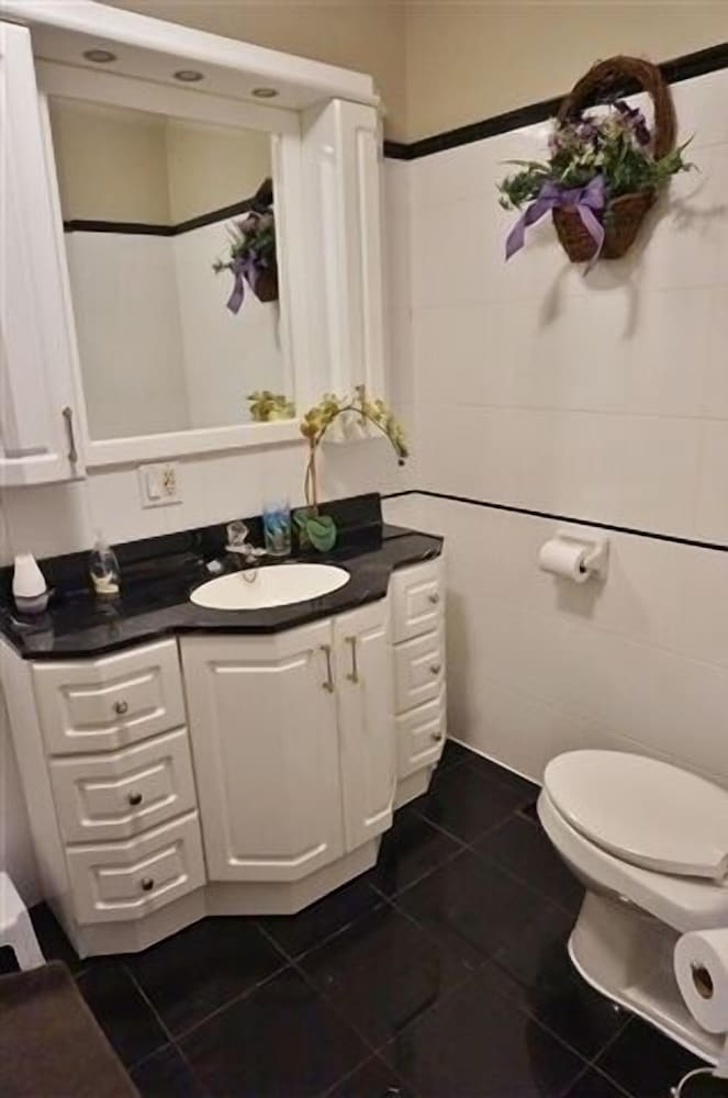 455 Faraday Lake 3 Bedroom Cottage