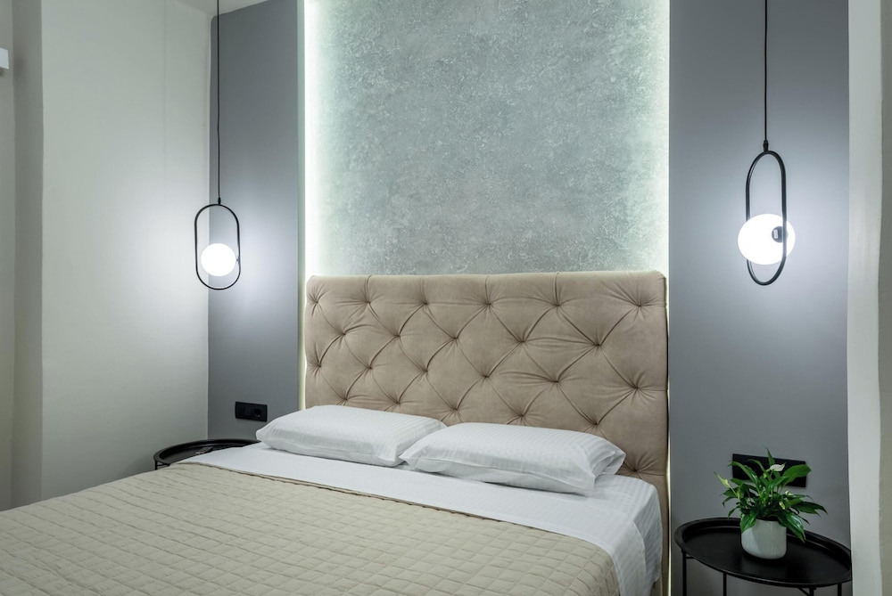 Hypnos Luxury Lodgings