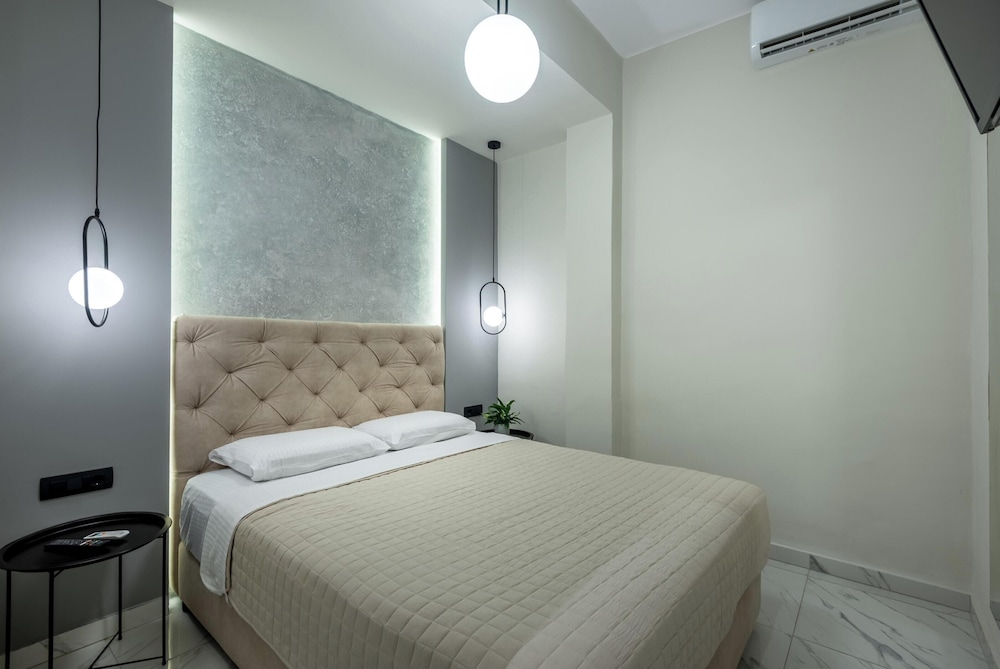 Hypnos Luxury Lodgings
