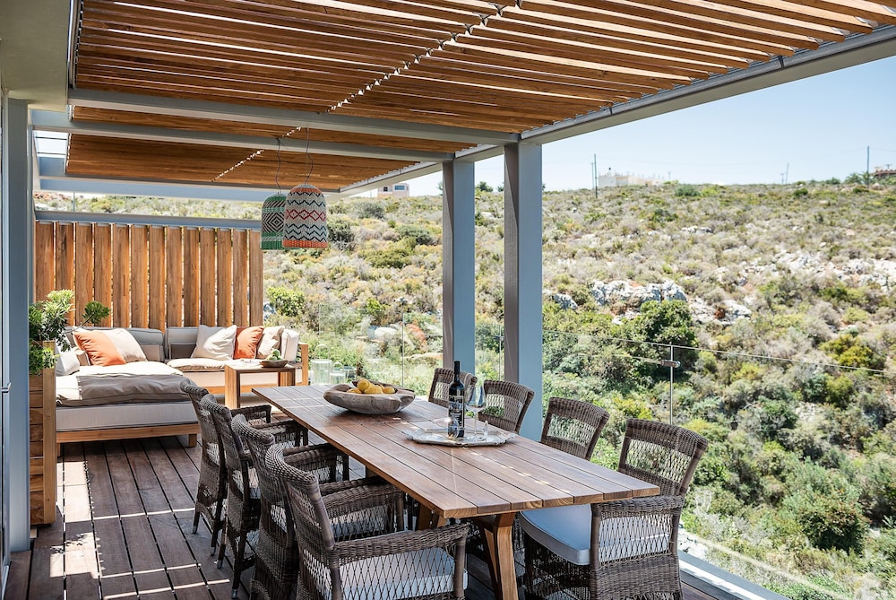 Villa Charlotte by CuraVillas Collection