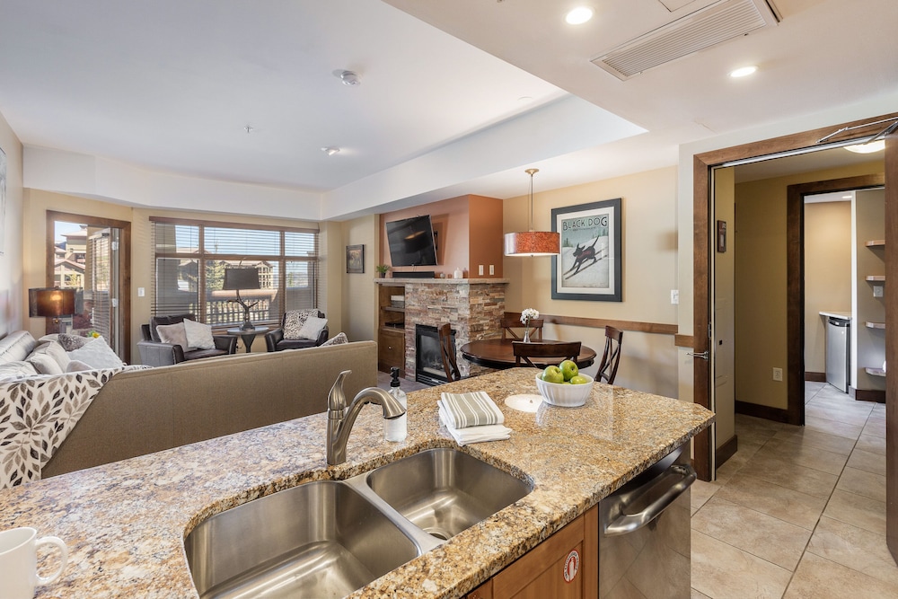 Sun Queen Suite view 5