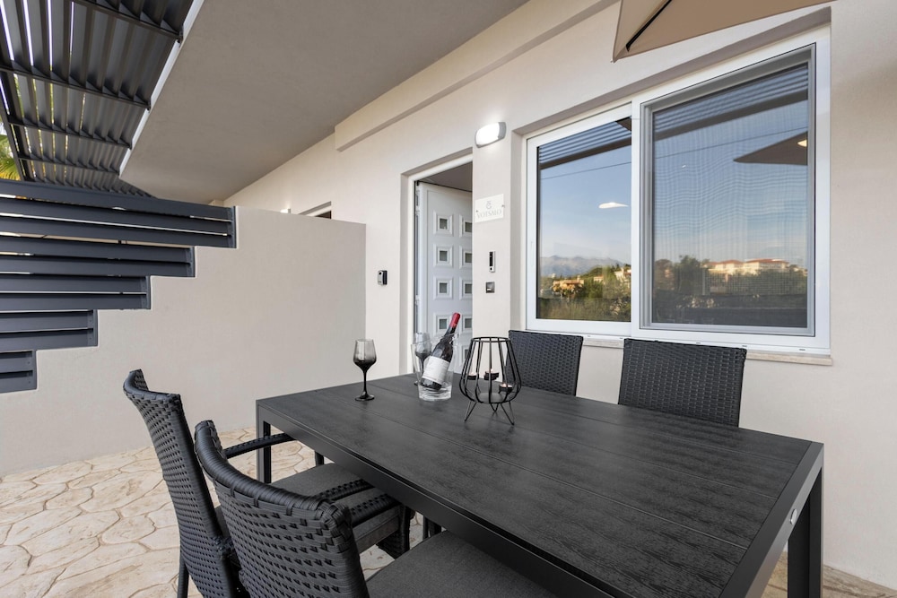 Palea Luxury Living