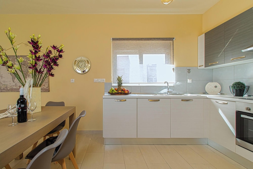 Theo Villas With Sea View
