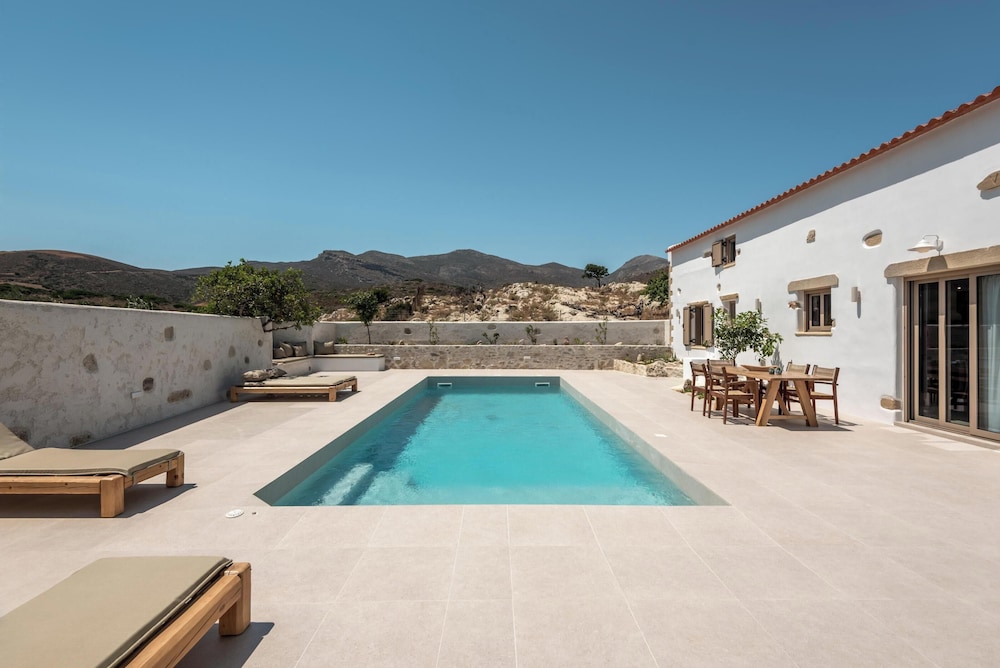 Villa Froudi