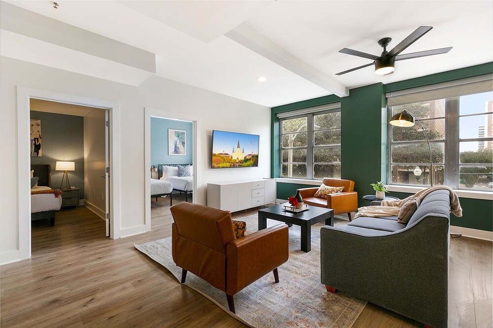 Elegance 4BR Luxury Condo New Orleans photo 5