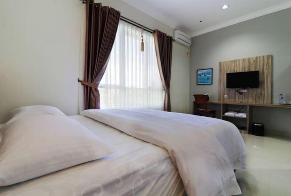 Belvilla Bogor near Citra Alam Riverside formerly Aries Biru Hotel