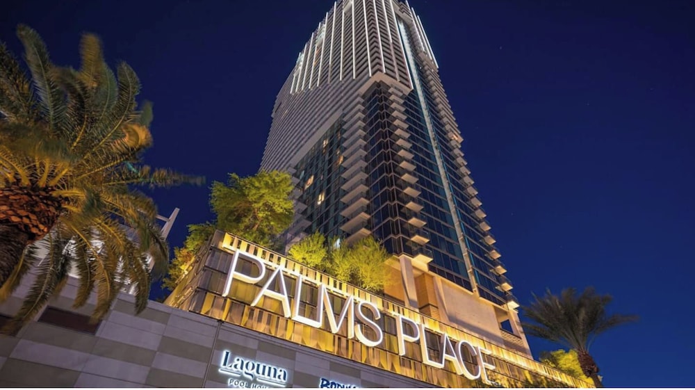 Ava's Suite 37th FLR PALMS PLACE - Image 1