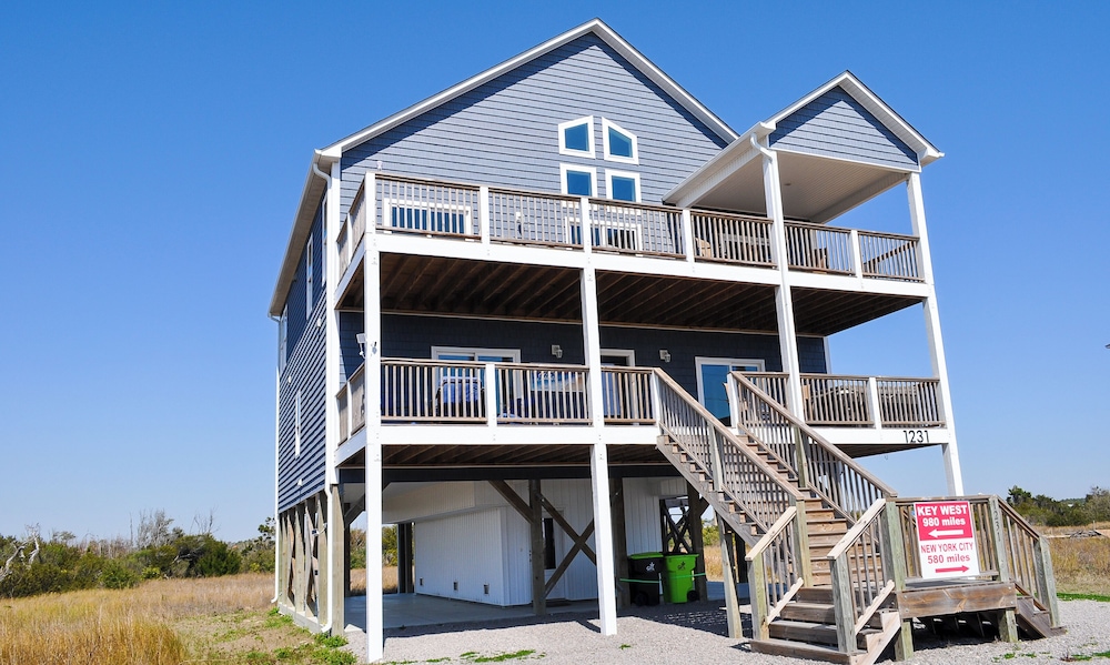 Family Tides by Topsail Realty