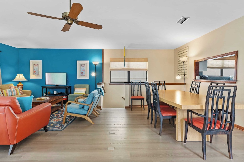 As You Like It by Avantstay Steps to Beach, Bikes, Sleeps 18!