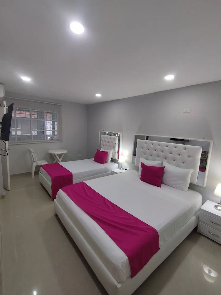Room-bm-2 Room Near the sea With air con