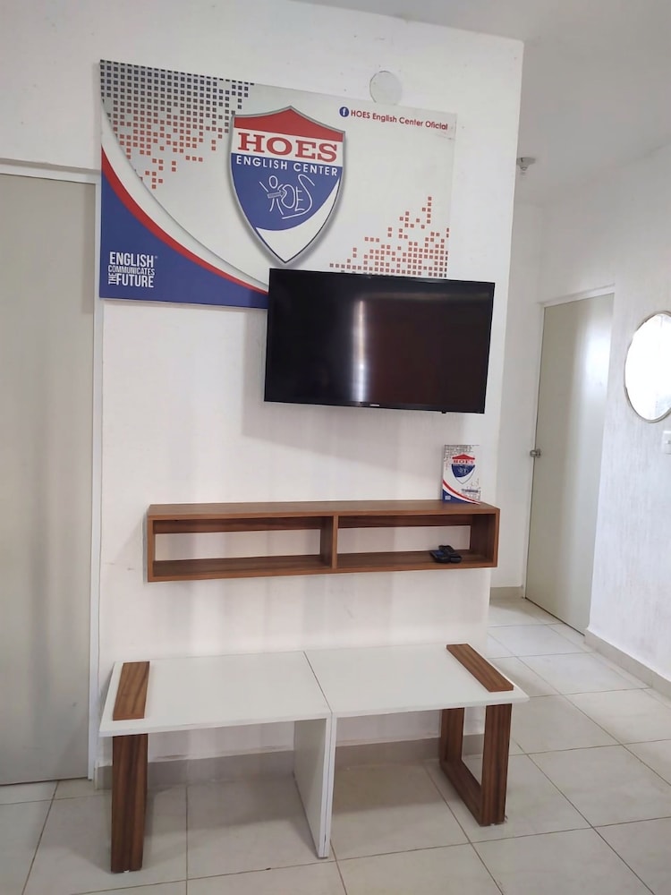 Beautiful Hoestel Near Cancun Beaches With Comfort and Security Guaranteed!